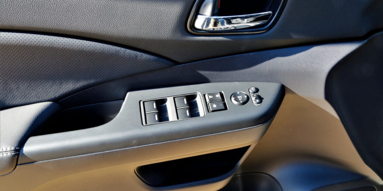 Honda CR-V 1.6 I-DTEC: Espaçoso e Equilibrado! 38