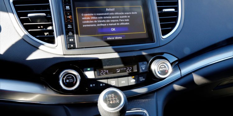 Honda CR-V 1.6 I-DTEC: Espaçoso e Equilibrado! 36