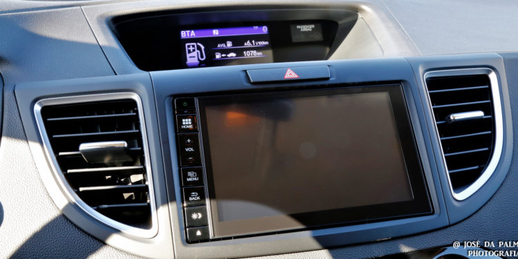 Honda CR-V 1.6 I-DTEC: Espaçoso e Equilibrado! 33