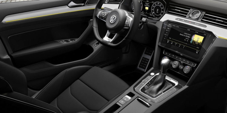 Volkswagen desenvolve Arteon R com 400cv! 18