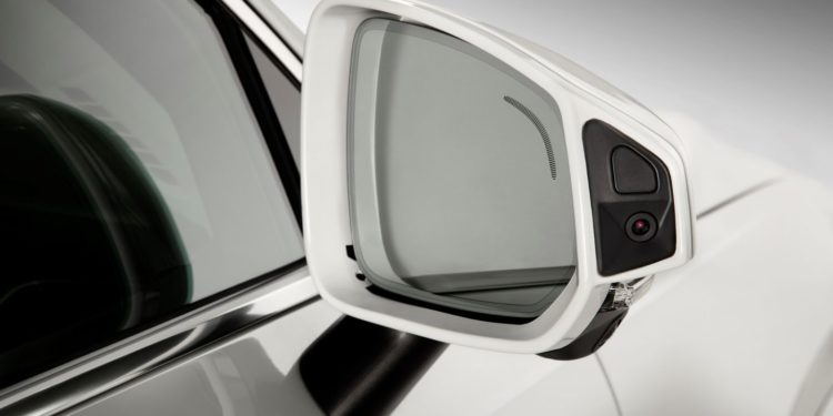 Volvo entrega automóveis autónomos a famílias Suecas! 32
