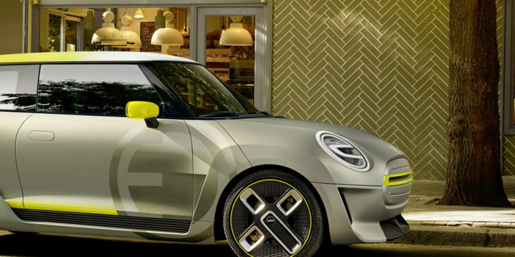 MINI recebe novo logótipo em 2018! 20