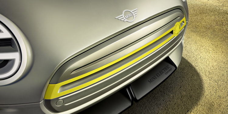 MINI recebe novo logótipo em 2018! 19