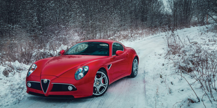 Este Alfa Romeo 8C vai a leilão! 28