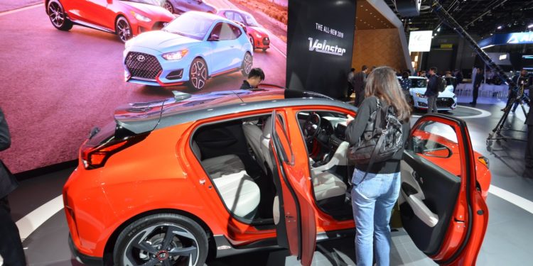 Hyundai revela Veloster no salão de Detroit! 69
