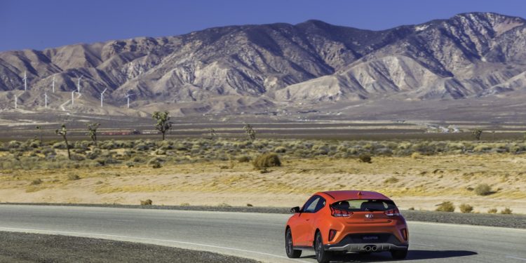 Hyundai revela Veloster no salão de Detroit! 79