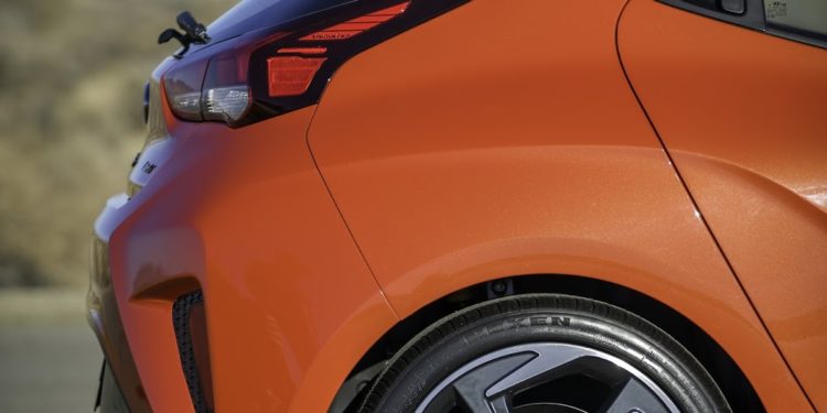 Hyundai revela Veloster no salão de Detroit! 50