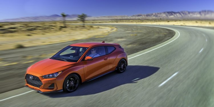 Hyundai revela Veloster no salão de Detroit! 36