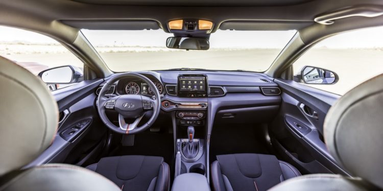 Hyundai revela Veloster no salão de Detroit! 37