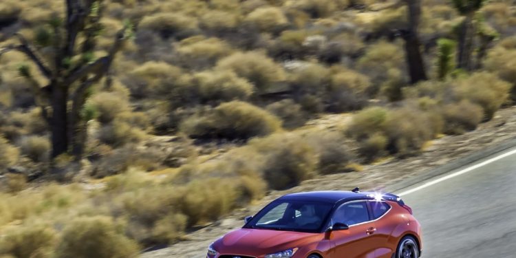 Hyundai revela Veloster no salão de Detroit! 32
