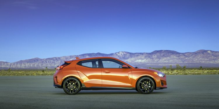 Hyundai revela Veloster no salão de Detroit! 30