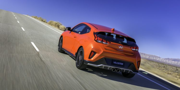 Hyundai revela Veloster no salão de Detroit! 77