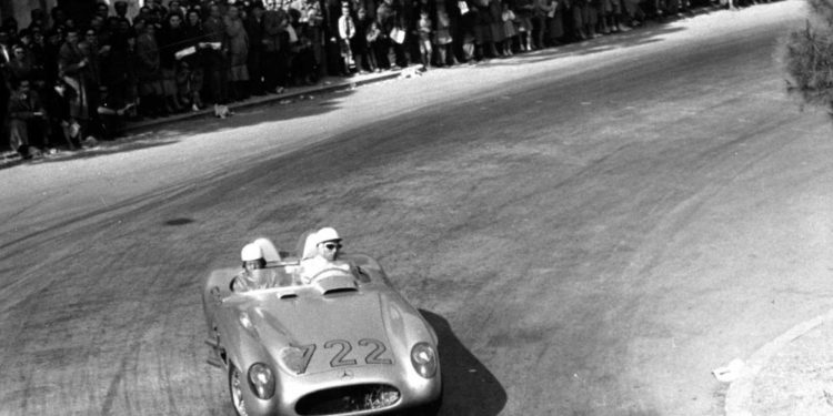 Stiriling Moss "afasta-se" do automobilismo aos 88 anos! 20