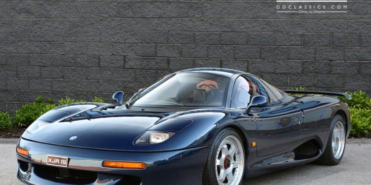 Poderá este Jaguar XJR-15 passar o meio milhão de Euros? 40