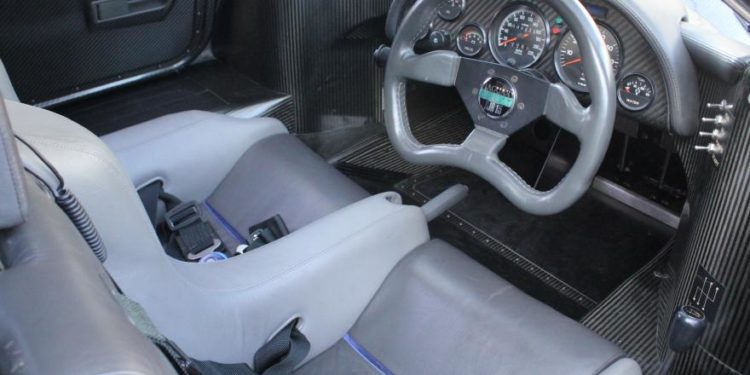 Poderá este Jaguar XJR-15 passar o meio milhão de Euros? 29