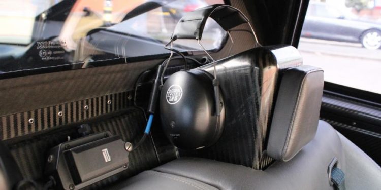 Poderá este Jaguar XJR-15 passar o meio milhão de Euros? 25