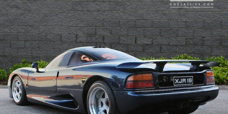 Poderá este Jaguar XJR-15 passar o meio milhão de Euros? 39