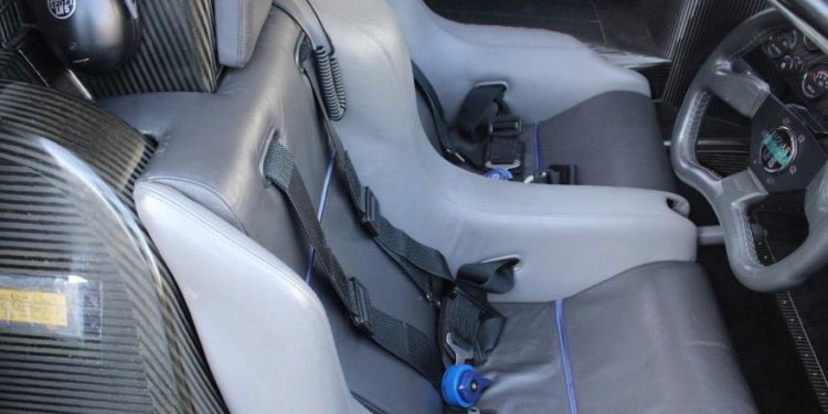 Poderá este Jaguar XJR-15 passar o meio milhão de Euros? 20