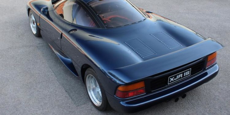Poderá este Jaguar XJR-15 passar o meio milhão de Euros? 18