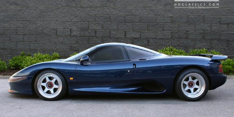 Poderá este Jaguar XJR-15 passar o meio milhão de Euros? 38
