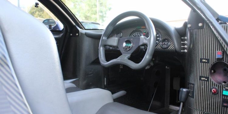 Poderá este Jaguar XJR-15 passar o meio milhão de Euros? 32