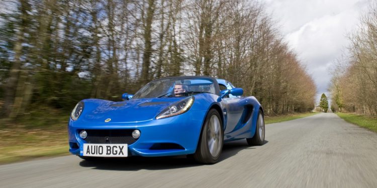 Lotus vai lançar 2 novos desportivos em 2020! 17