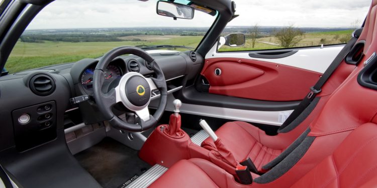 Lotus vai lançar 2 novos desportivos em 2020! 13