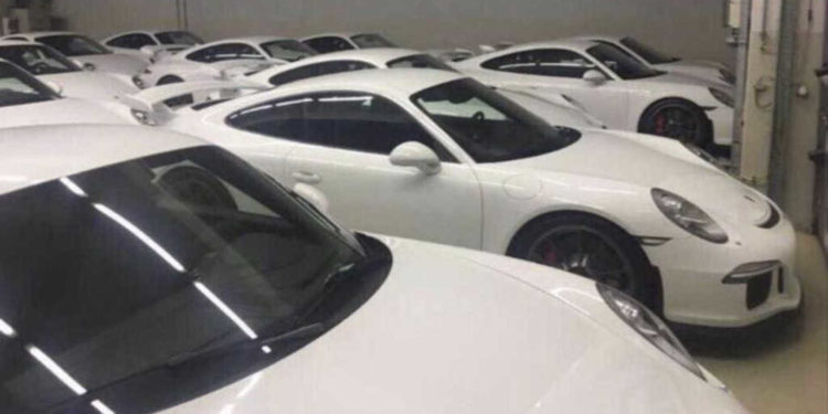 Estão 18 Porsche 911 GT3 à venda na Holanda! 15