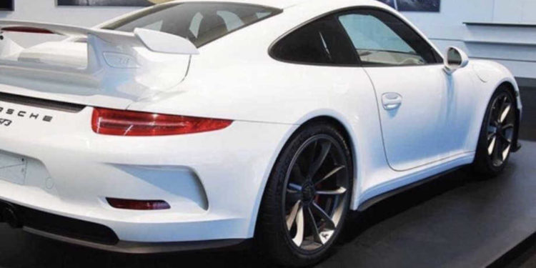 Estão 18 Porsche 911 GT3 à venda na Holanda! 13