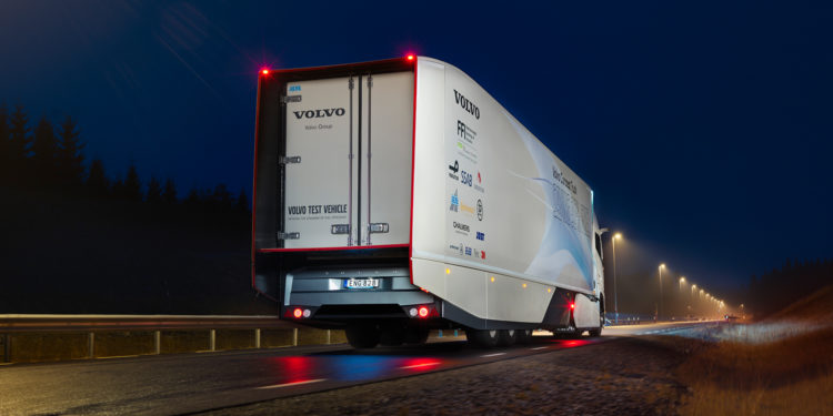 Volvo: Proposta eléctrica chega aos camiões em 2019! 16