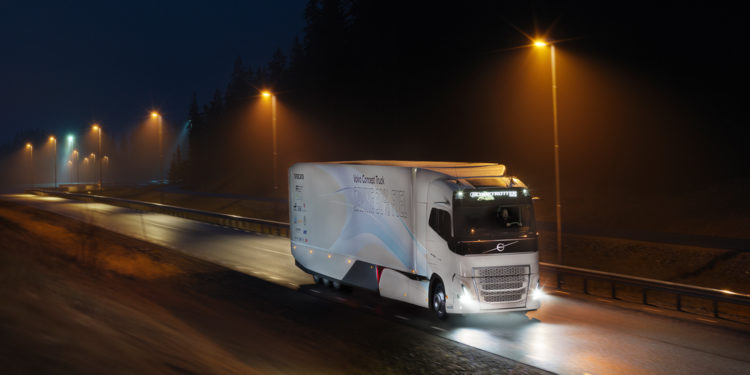 Volvo: Proposta eléctrica chega aos camiões em 2019! 13