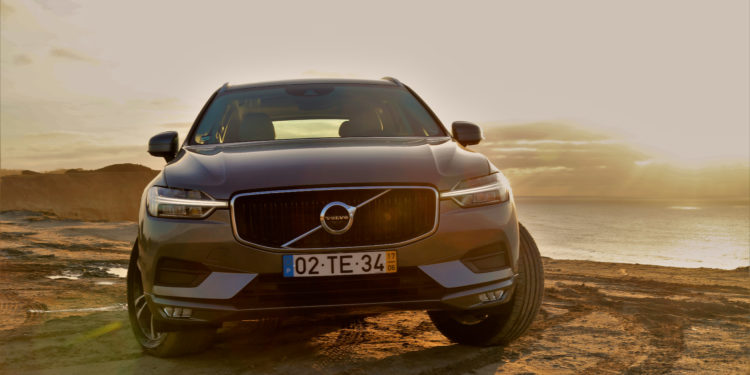 Volvo XC60 D4 AWD Momentum: Ao volante do automóvel mais seguro do segmento! 67