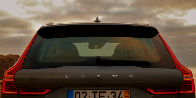 Volvo XC60 D4 AWD Momentum: Ao volante do automóvel mais seguro do segmento! 63
