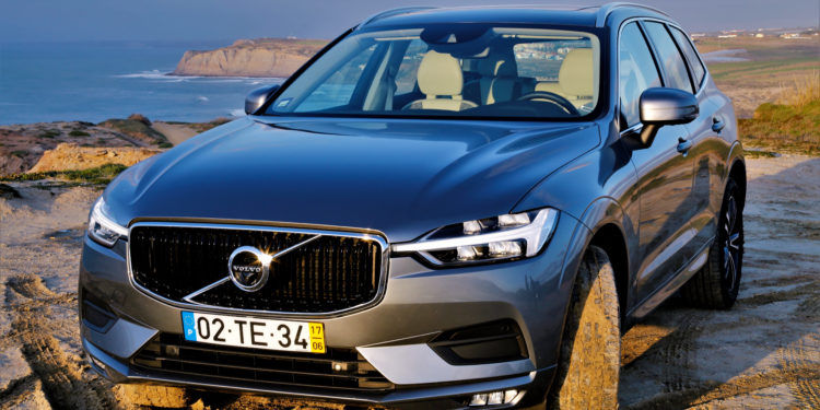 Volvo XC60 D4 AWD Momentum: Ao volante do automóvel mais seguro do segmento! 68