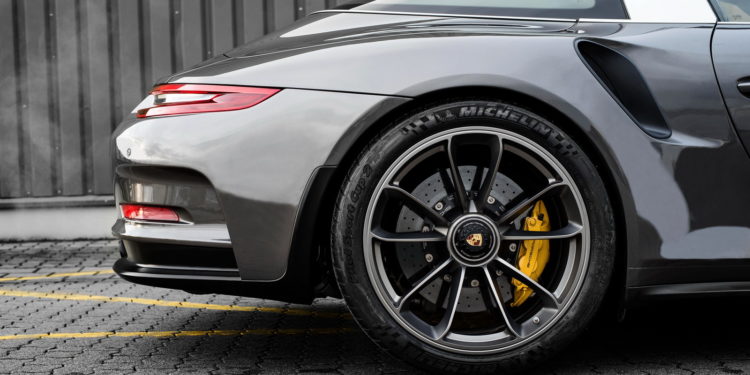 McChip DKR transforma 911 Targa 4 GTS! 25