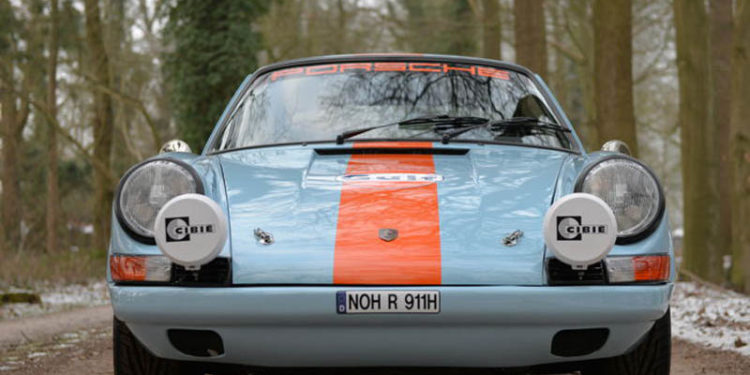 Este Porsche 911 de 1970 com as cores da Gulf vai a leilão! 39