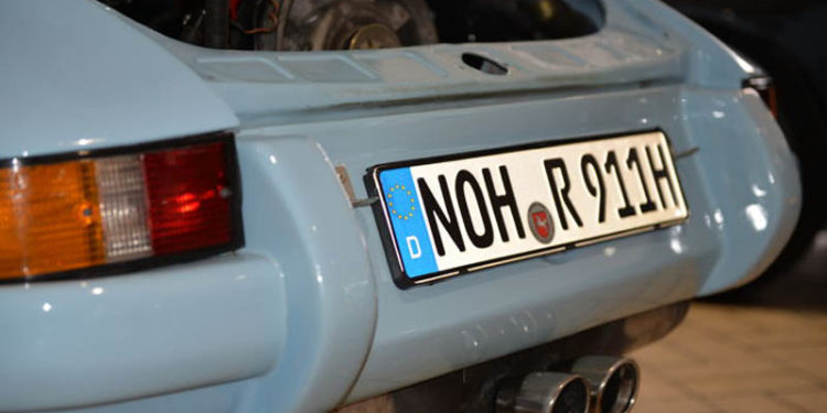 Este Porsche 911 de 1970 com as cores da Gulf vai a leilão! 19