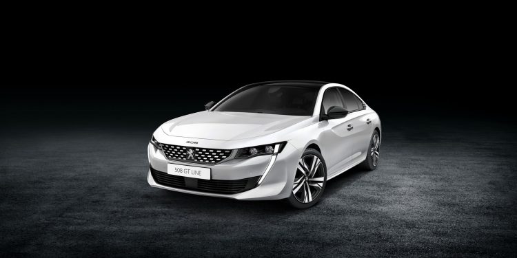 Este é o novo Peugeot 508! 39