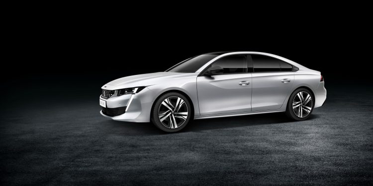 Este é o novo Peugeot 508! 37