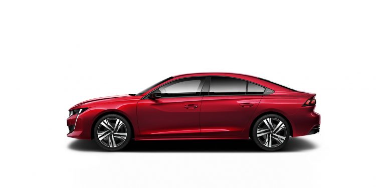 Este é o novo Peugeot 508! 26