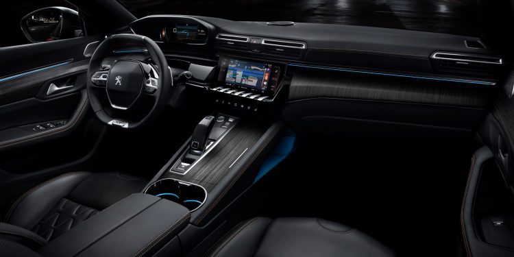 Este é o novo Peugeot 508! 57