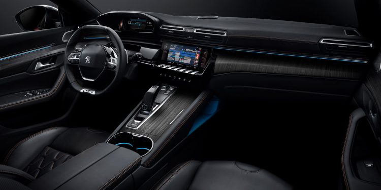 Este é o novo Peugeot 508! 53