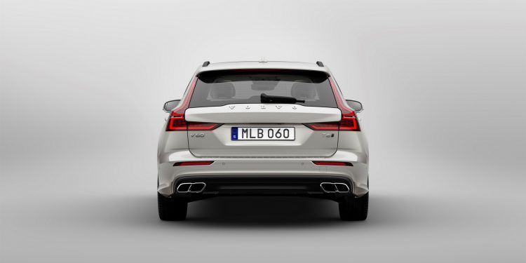 A Nova Volvo V60 chega este verão com versão Cross Country prevista! 24