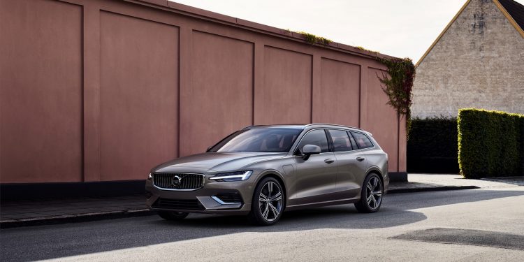 A Nova Volvo V60 chega este verão com versão Cross Country prevista! 18