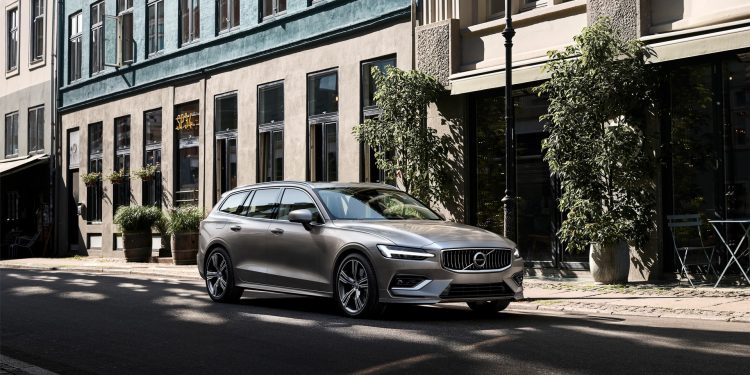A Nova Volvo V60 chega este verão com versão Cross Country prevista! 14