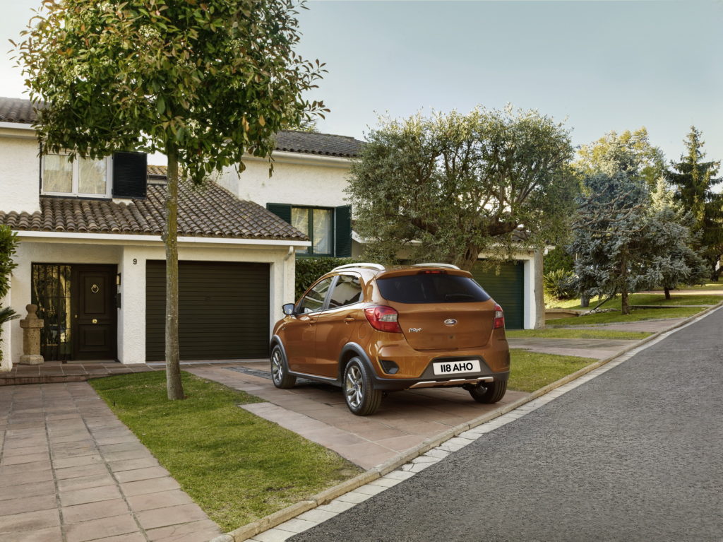 Ford KA+ recebe versão mais radical "Active"! 15