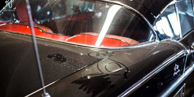 Estes Supercarros estão parqueados num estacionamento publico! 36