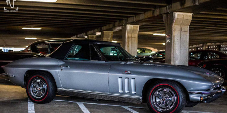 Estes Supercarros estão parqueados num estacionamento publico! 38