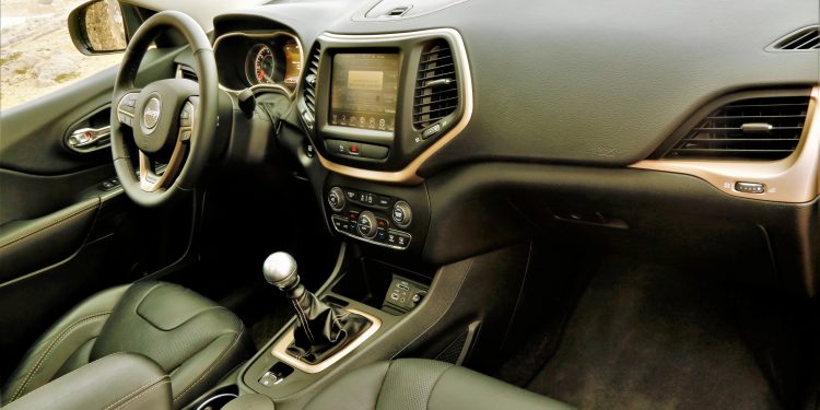 Jeep Cherokee 2.0 Multijet 140cv: Maus caminhos em classe executiva! 47