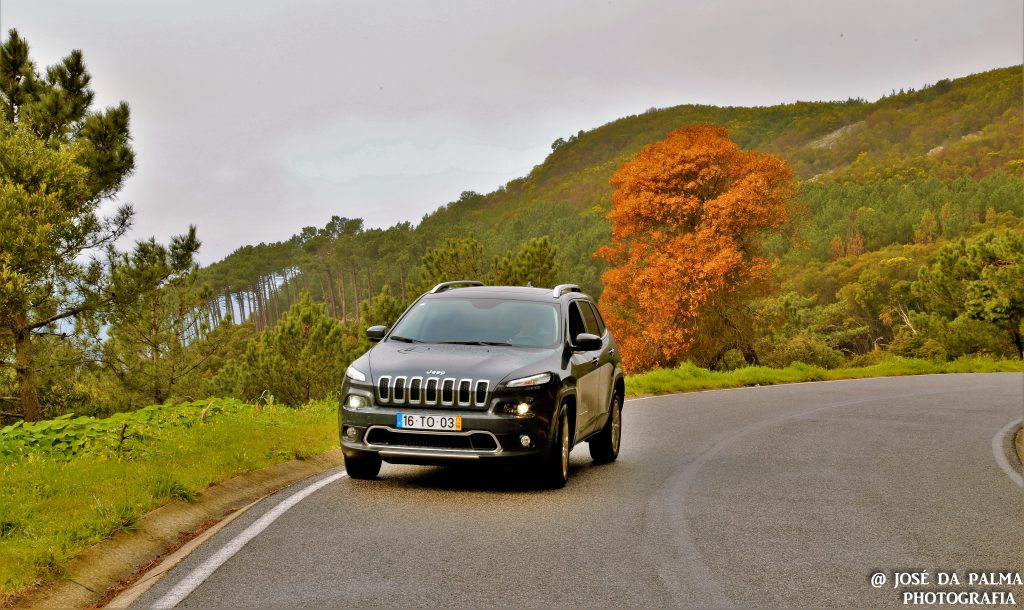 Jeep Cherokee 2.0 Multijet 140cv: Maus caminhos em classe executiva! 24